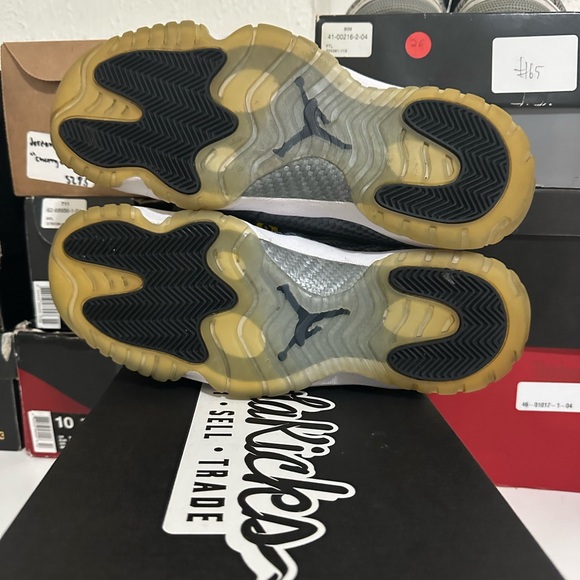 Jordan Future Low
Cool Grey - Picture 8 of 8